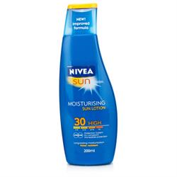 Nivea Sun Nemlendirici Güneş Sütü Losyonu 30 Faktör 200 Ml